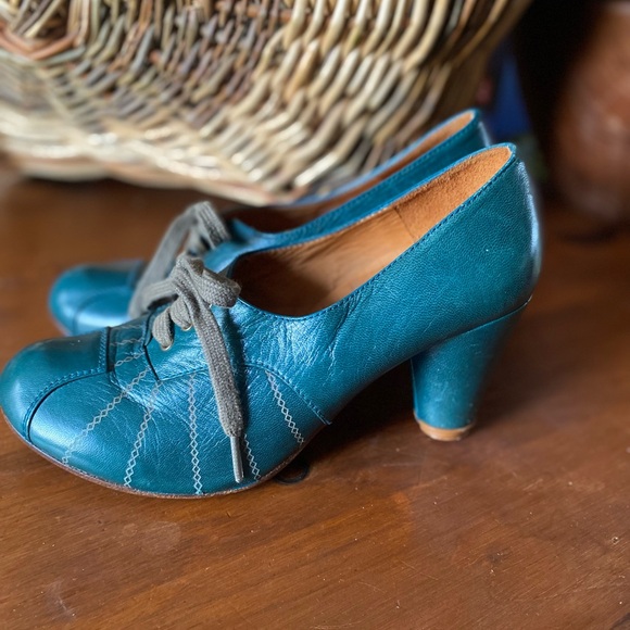 Chie Mihara Shoes - Chie Mihara Teal Leather Heels with Lace Detail